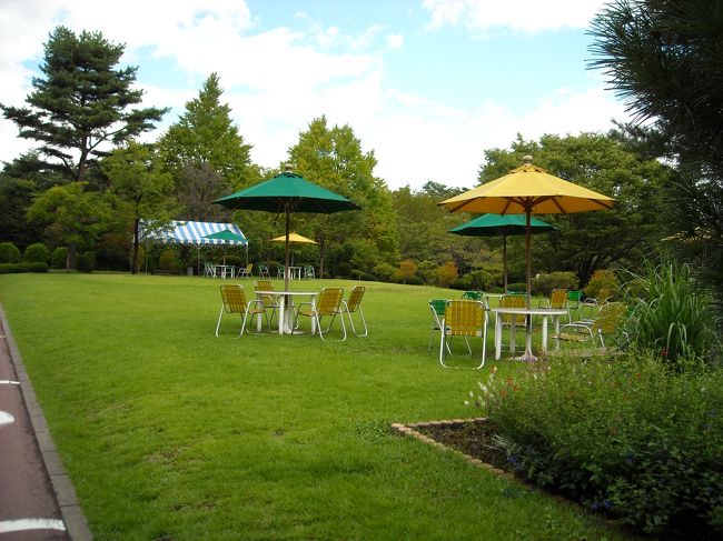 <br />しばし休み、ドライブの疲れを癒す。