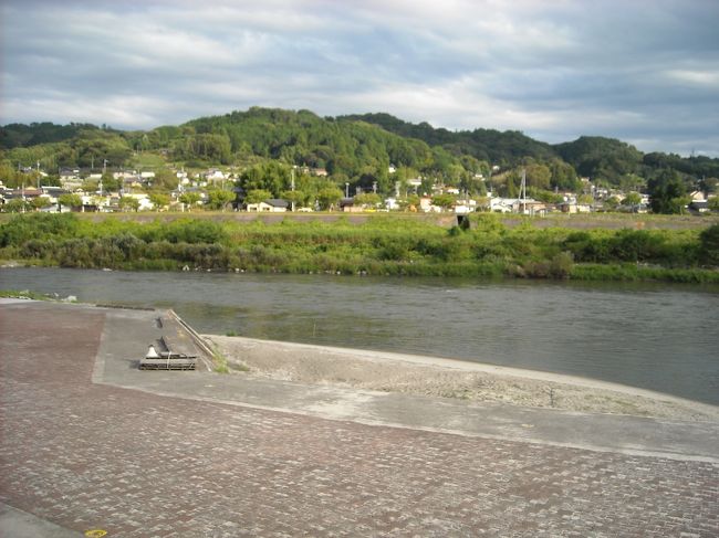 <br />川下りの最終地点に着く。<br /><br />ここから、舟はトラックで出発地まで回送されます。