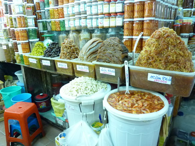 ここは、半生の魚の干物っぽいですね。