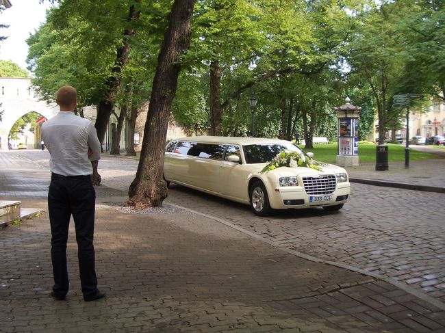 その新婚さんが乗ってたリモ。