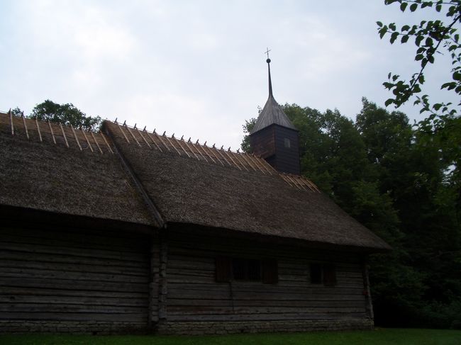 ｵｰﾌﾟﾝｴｱﾐｭｰｼﾞｱﾑ！<br />昔の木造教会。