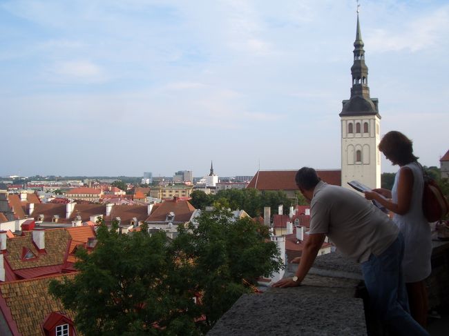 高台から旧市街を眺めて。