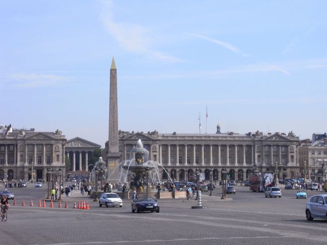 絵画の好きな母親に連れられて<br />子供のころからよく美術館に行きました。<br /><br />私がモネの絵に初めて出逢ったのは<br />いつだったか覚えていませんが、<br />まだ小学生の頃だったと思います。