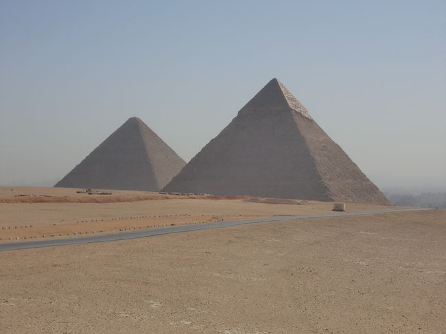 １日目<br />まずはピラミッド。