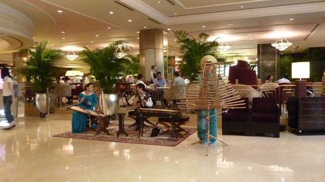 生演奏も心地よく。<br />スゴい楽器だ〜。