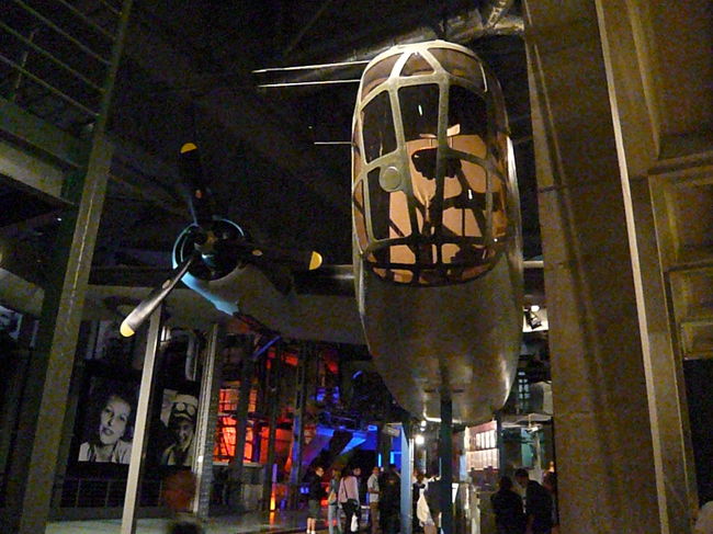 戦闘機なんかも展示してありました。