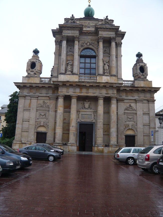 いろんな教会があって、入れるところは入っているけど、<br />教会の名前がわからない＞＜