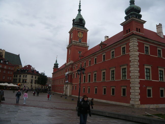 旧王宮<br />新市街と旧市街は全く別物でした！