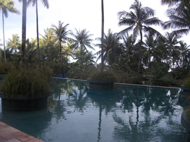 アウトリガーのプール