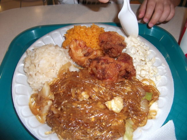 フードコートでランチ