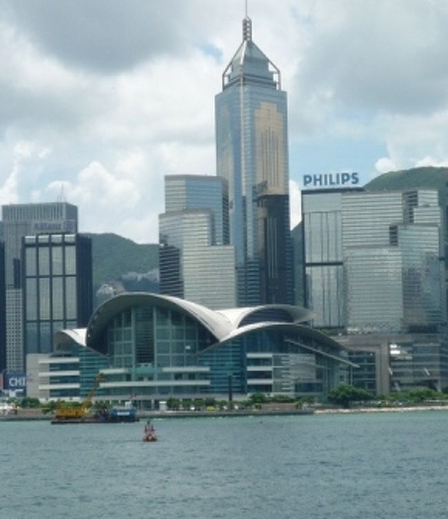 中国返還式典の為だけに造られた建物なんだって。