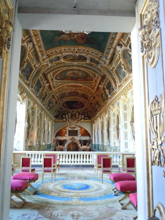 これなはんだっけ。<br />礼拝堂だっけ。<br /><br />2階からの図。<br /><br />あとで1階にも行きました。