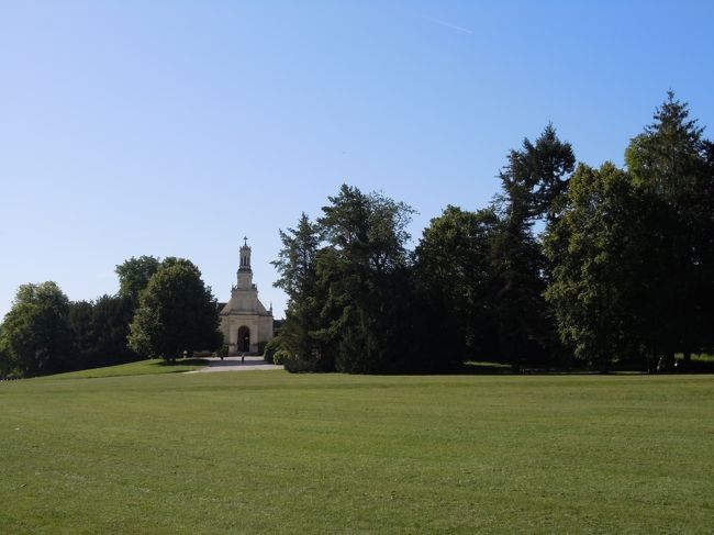 てくてくお城に向かう途中にあった教会。