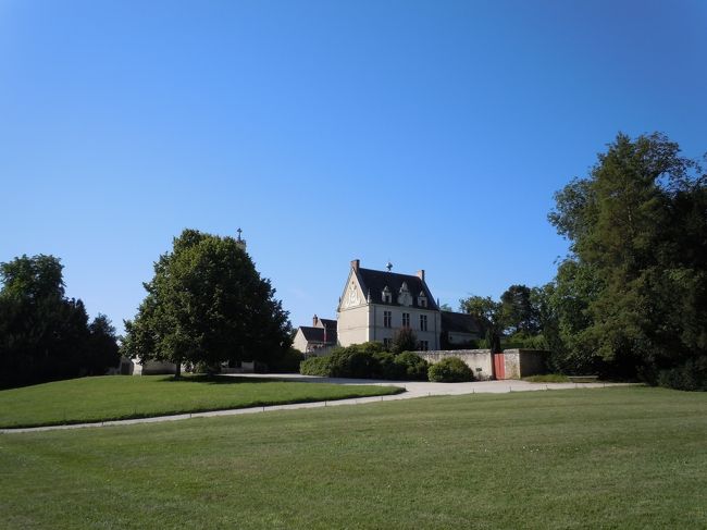 おなじく、なにかの建物。<br /><br />なんだろう。