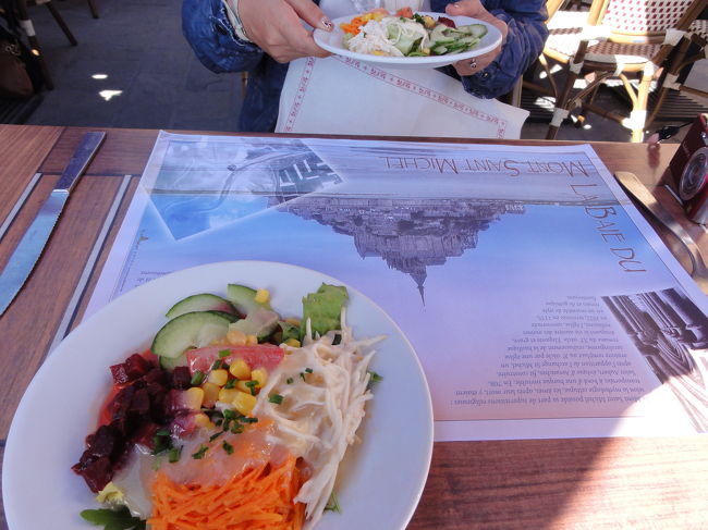 ｓｅｇｕｎｄａは何時でも何処でもまずエン・サラダ・ミクスタ、ぅん・中々美味しい、