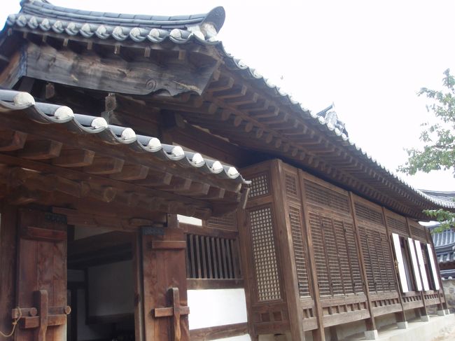 なんとなく、チャングムの誓いを思い出させる風景でした。