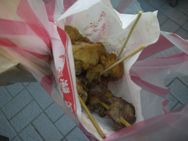 おいしかったけど全部は食べられずホテルへお持ち帰り。