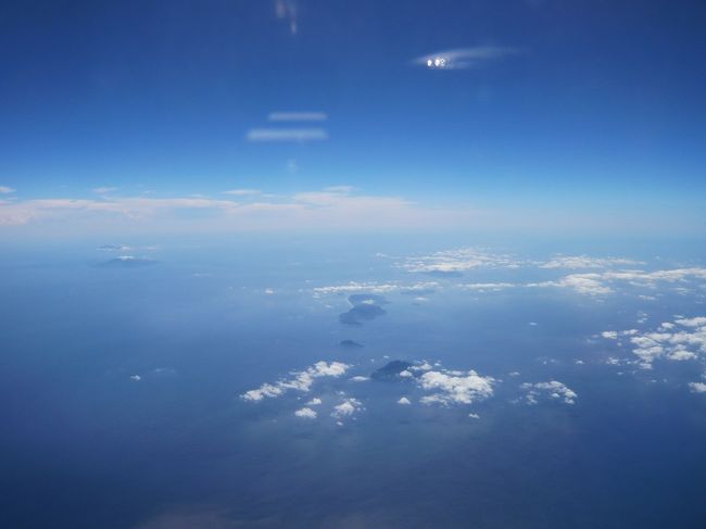 名古屋⇒成田　デルタ航空284便<br /><br />伊豆諸島が見えてきました。