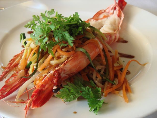 お友達が注文した海老のWOK料理。