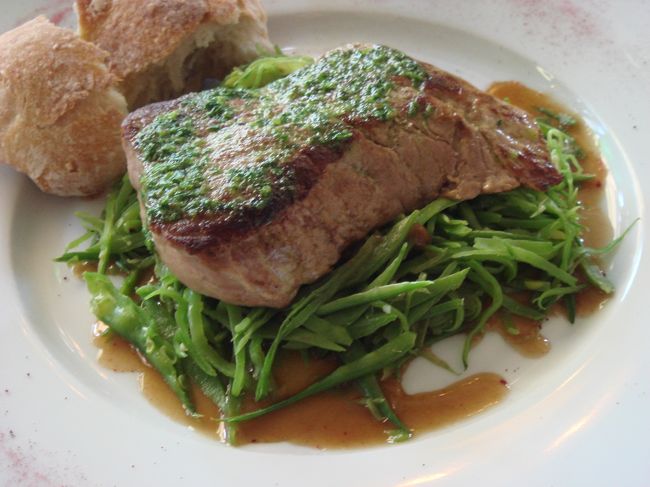 これは〜･･･<br />おそらく牛肉かな？<br />