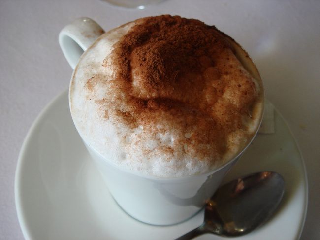 私が注文したカプチーノ。