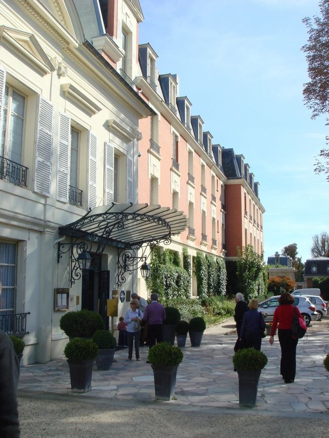 向かったのは、Pavillion Henri ?。<br /><br />私のお気に入りの場所のひとつです。<br />