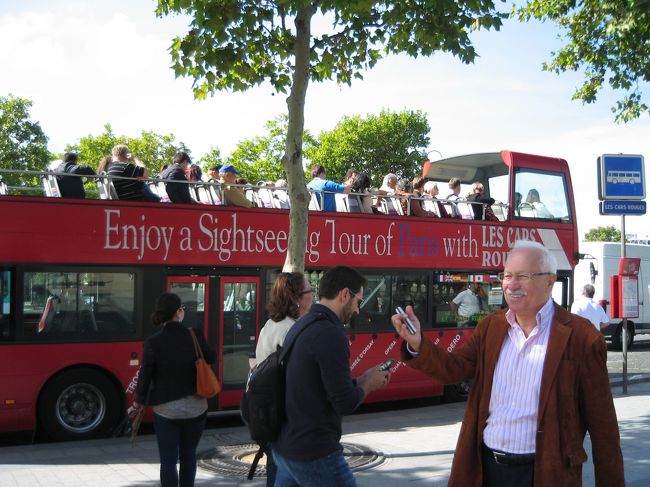 ＪＴＢでもらったカールージュ（市内観光バス）に乗ってみます。<br />２階からの景色は爽快でしたが、風が寒い。。。<br />冬は絶対無理です。