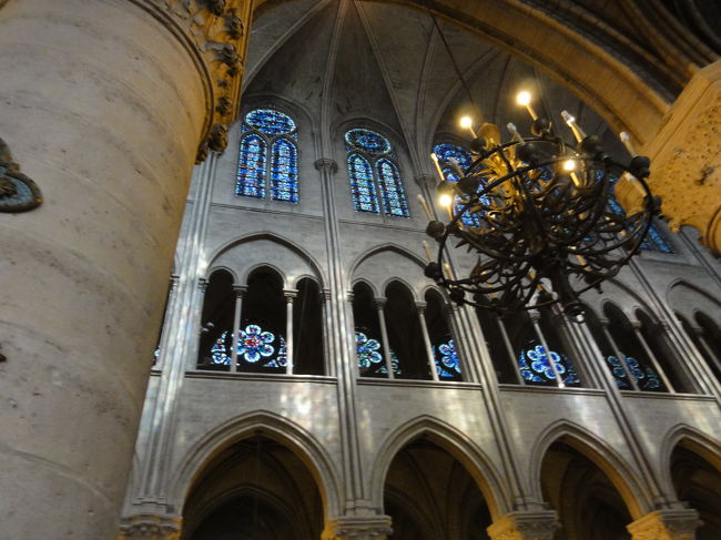 貴婦人の内部。