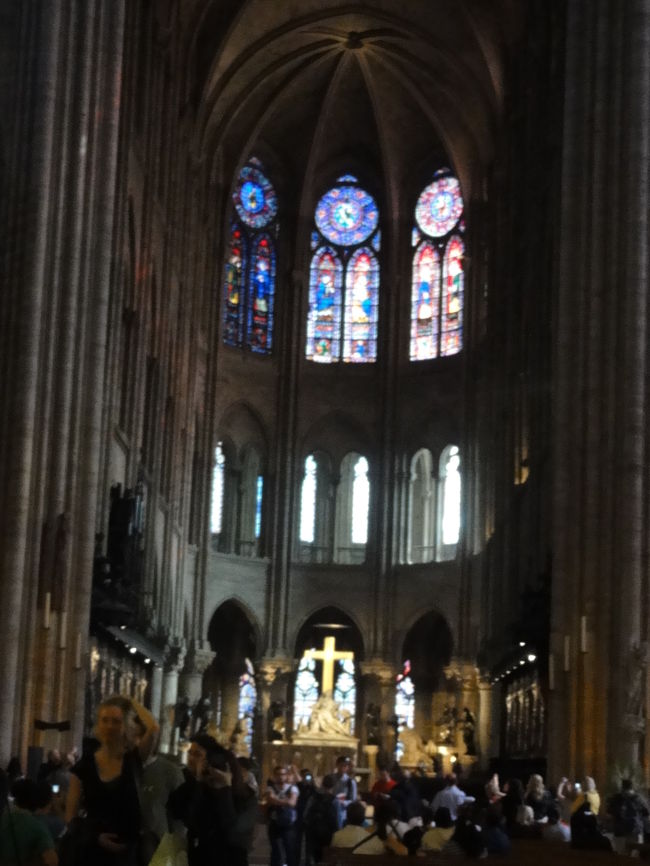 ノートルダムはいつも荘厳。