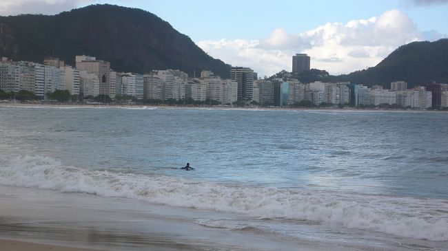 ゆっくり20分くらい歩いてコパカバーナにつきました。