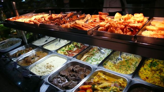 ブラジル料理だけでなく、すしまでもありました。