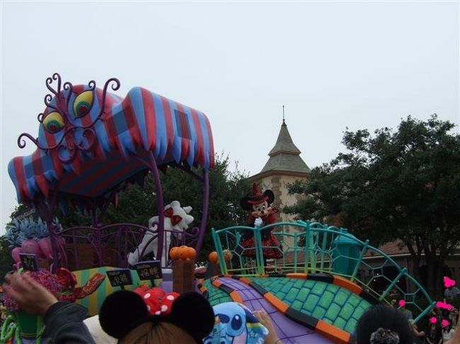 パレード<br /><br />ミニーちゃん♪