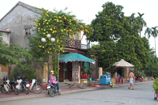 バグダン通り。<br /><br />民家？