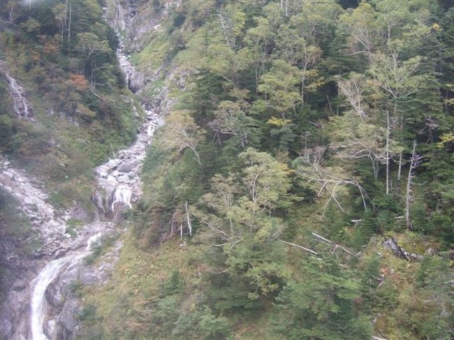 ロープウェイより<br /><br />定員60人がぎっしり乗ってるので写真撮るのも一苦労。。。