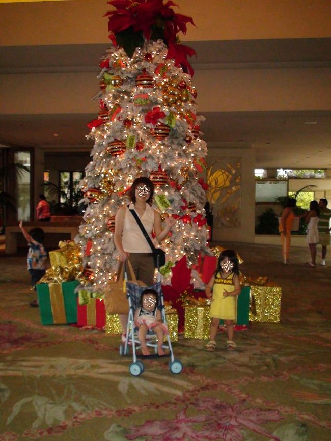 クリスマスが過ぎても、まだまだあちこちにイルミネーションがありました。