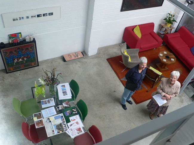 2階から見たリビング。