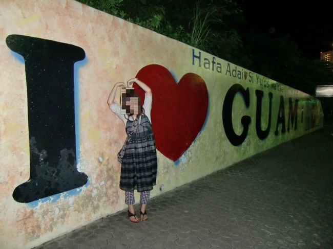 おばちゃんを振り切り、<br />てくてく歩いてＫマートへ。<br /><br />徒歩10分ぐらいでしたが、<br />坂道が続いて結構きつかったです。