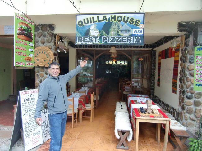 その中の１つ、オーナーが日本人びいきだという店（写真）に入る。