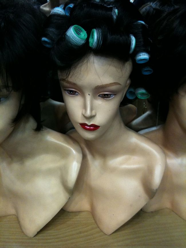 おそろしめのマネキンがいました。