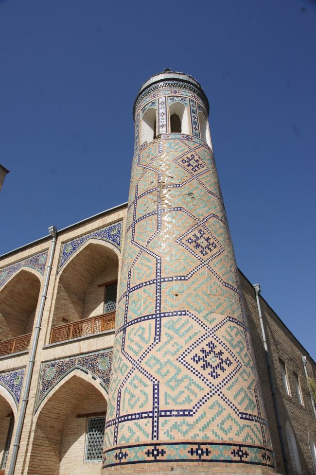 こちらが、咎人を投げ落としていたとか言うミナレットですかね。