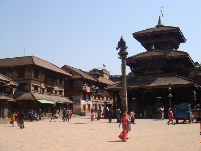 トゥマディー広場。