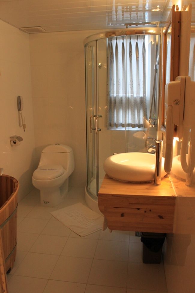 洗面所がきれいなのにびっくり！<br />シャワールームがエロいです。