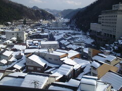 旅館からの眺め
街は雪景色で綺麗です。
