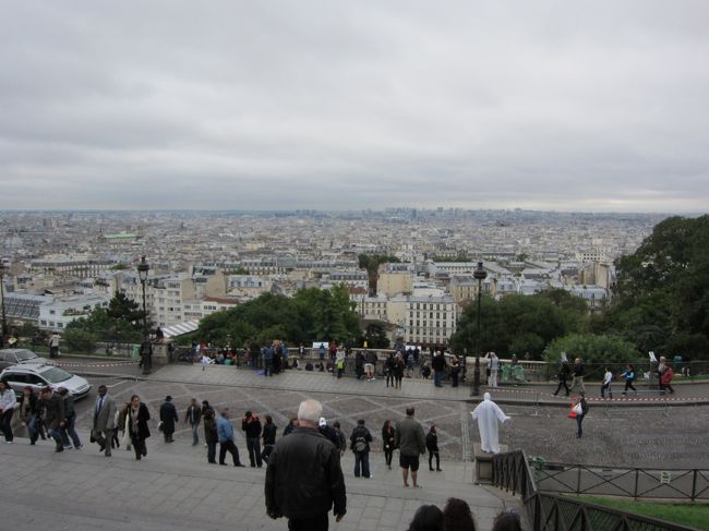 ふと右方向に視線をやると、そこには素敵な風景が広がっている。<br /><br />