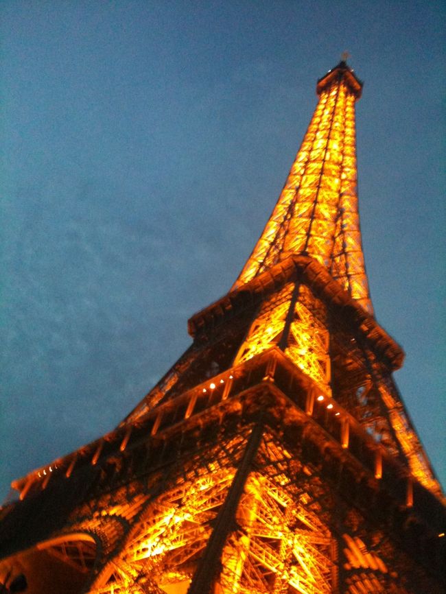 ちょっと離れた所からのほうがキレイ。