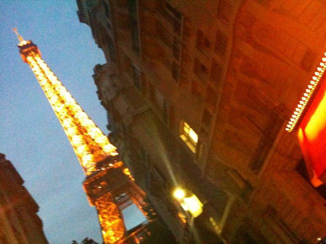 HAZAMAから。<br /><br />この明るさですでにもうPM10:00なので、帰ります〜。