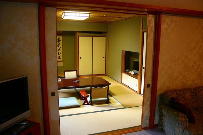 隣の和室です。