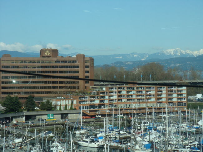 時間があったら行きたいと思っていた場所には<br />今回はほとんど行けませんでしたが、<br />仕事とはいえ充実した毎日を過ごせました（喉の痛みさなければ…！）。<br /><br />ありがとう、バンクーバー！<br />また次がありますように♪