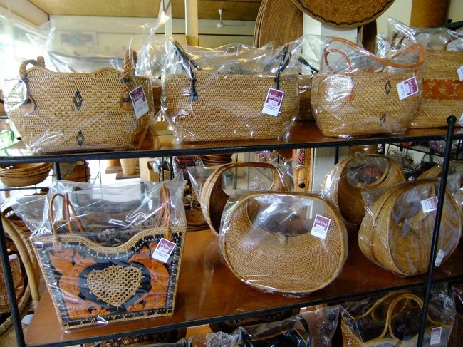 果物用のバスケットを購入しました。<br /><br />だんだん荷物が増えていっています（苦笑）。<br />帰国前の荷造りが大変そうだ^^;