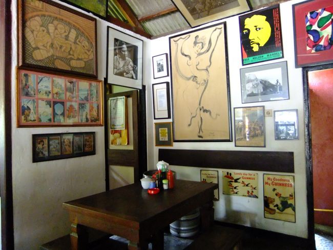 思ったより小さな店構え。